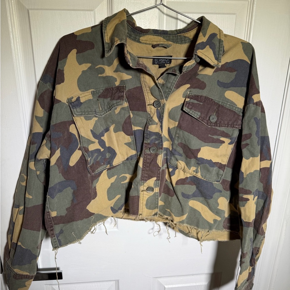 Topshop Camouflage Cropped Button-Up Jacket